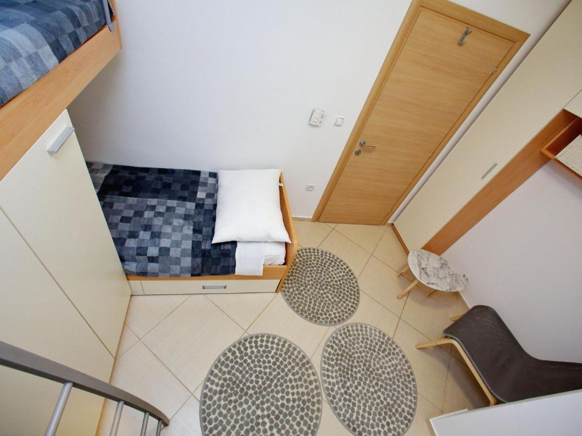 Sun-Kissed Apartment In Bibinje With Garden Exterior foto
